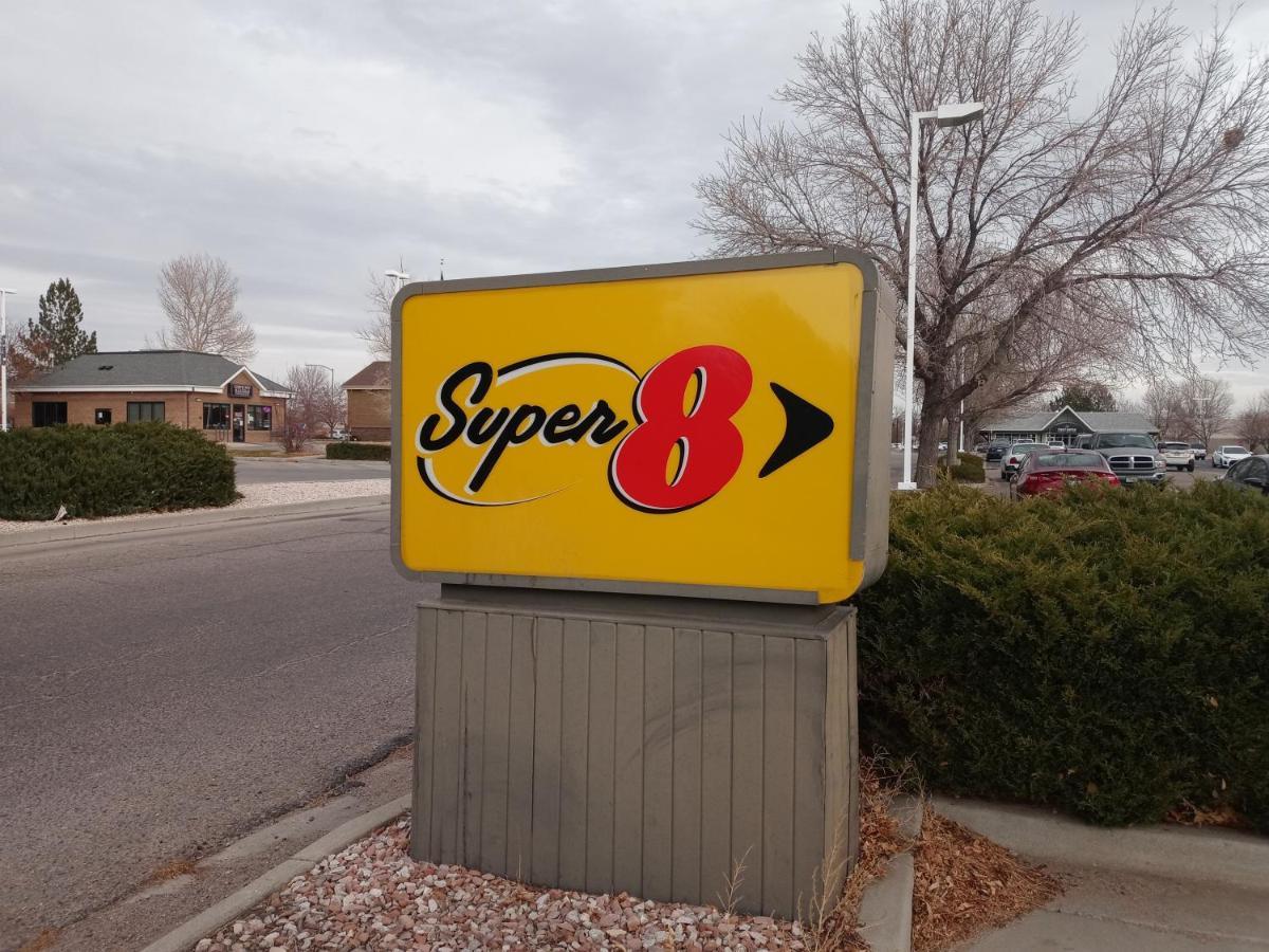 Super 8 By Wyndham Windsor Ξενοδοχείο Εξωτερικό φωτογραφία