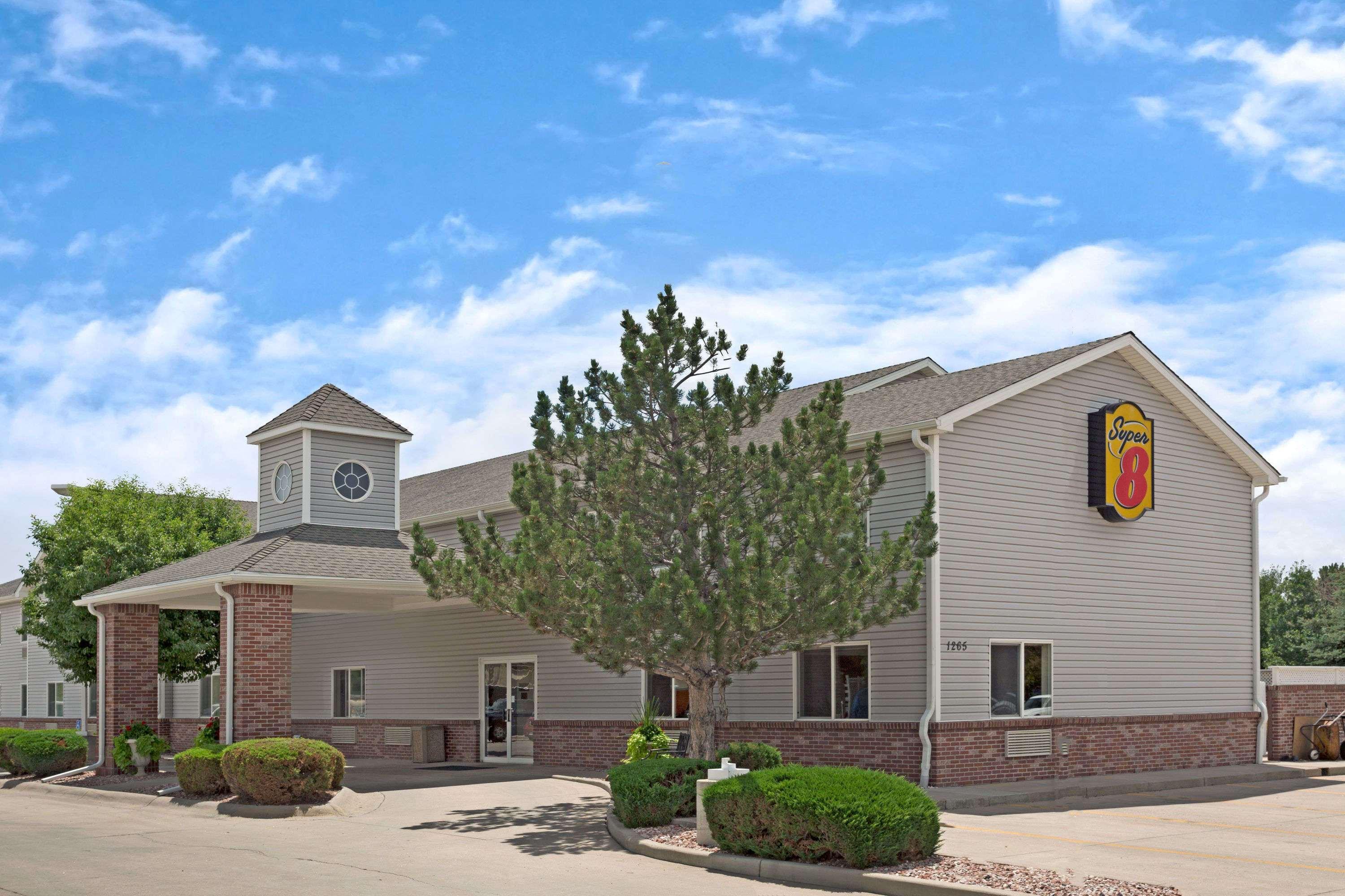 Super 8 By Wyndham Windsor Ξενοδοχείο Εξωτερικό φωτογραφία